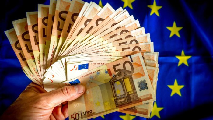 Прогноз курса евро на март 2022 года – мнение экспертов, таблица по дням