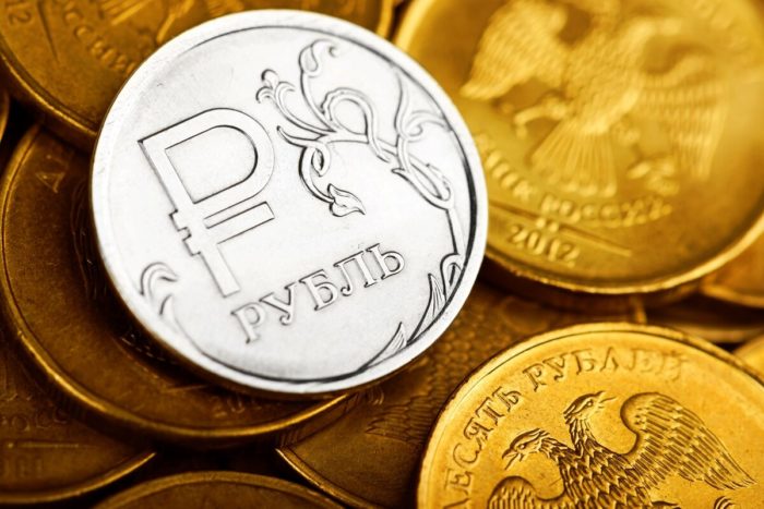 В какой валюте лучше хранить деньги в 2022 году в России